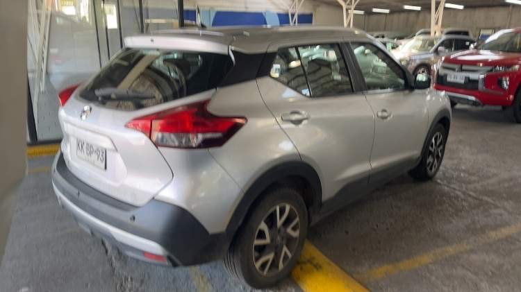 NISSAN - 4
