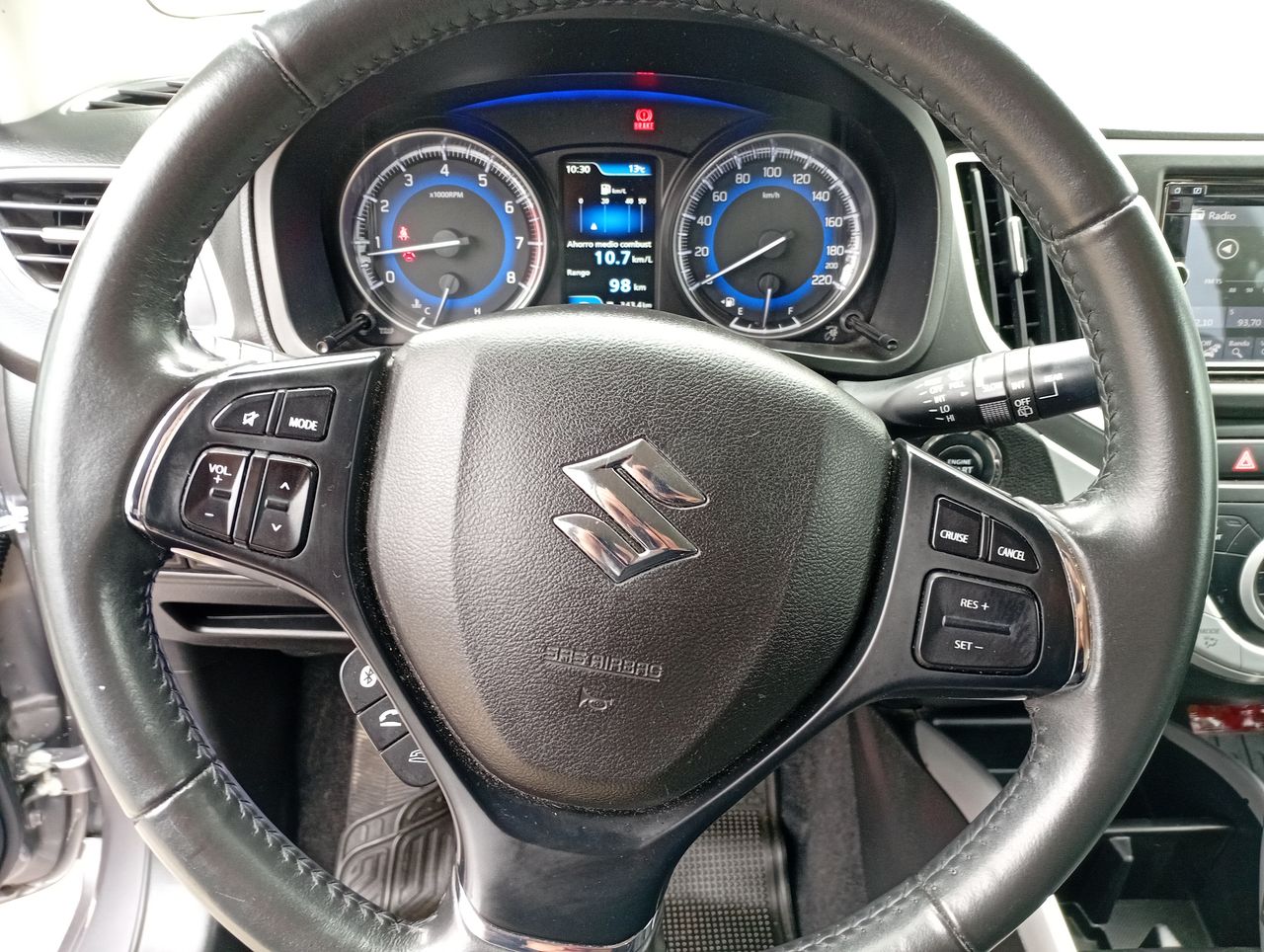 SUZUKI - 26
