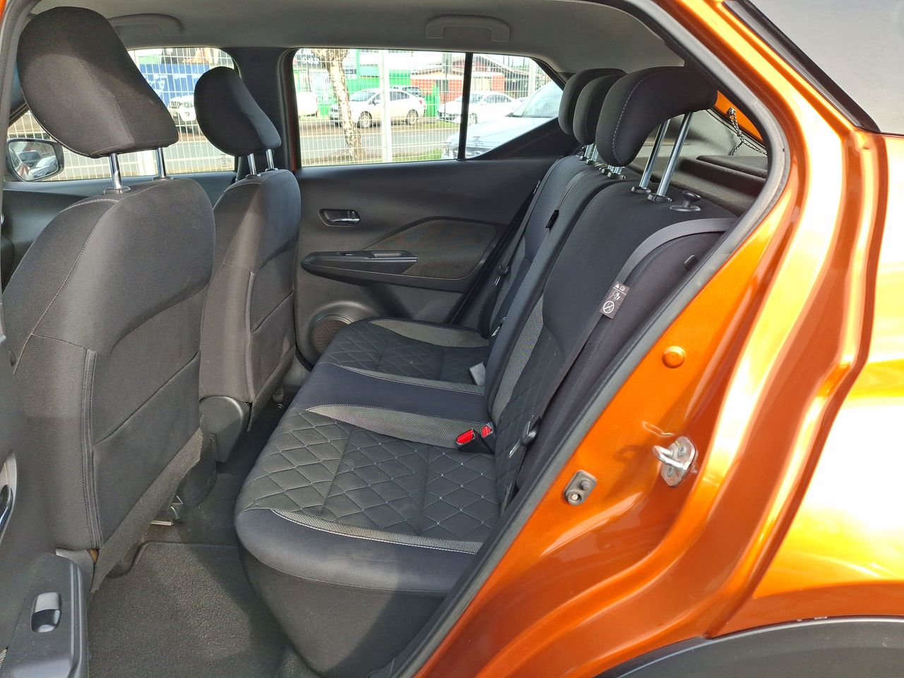 NISSAN - 33