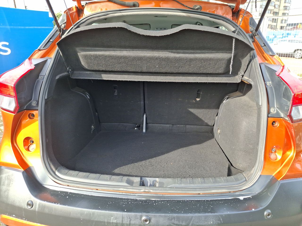 NISSAN - 21