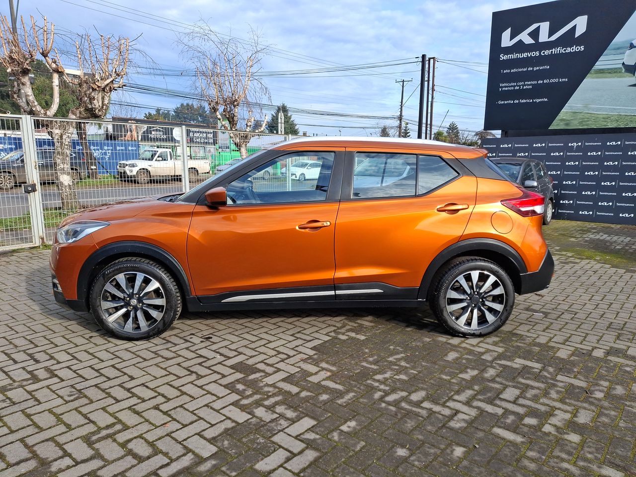 NISSAN - 4