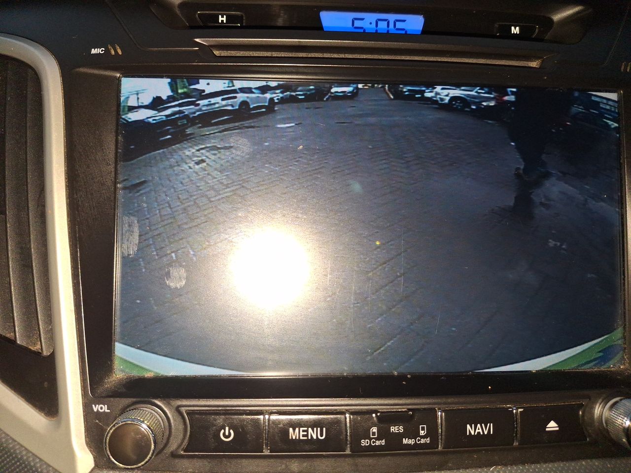 HYUNDAI - 20