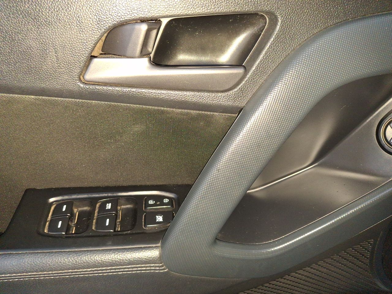 HYUNDAI - 13