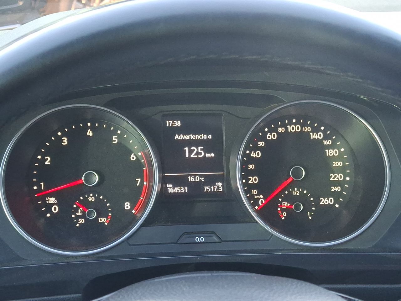 VOLKSWAGEN - 18
