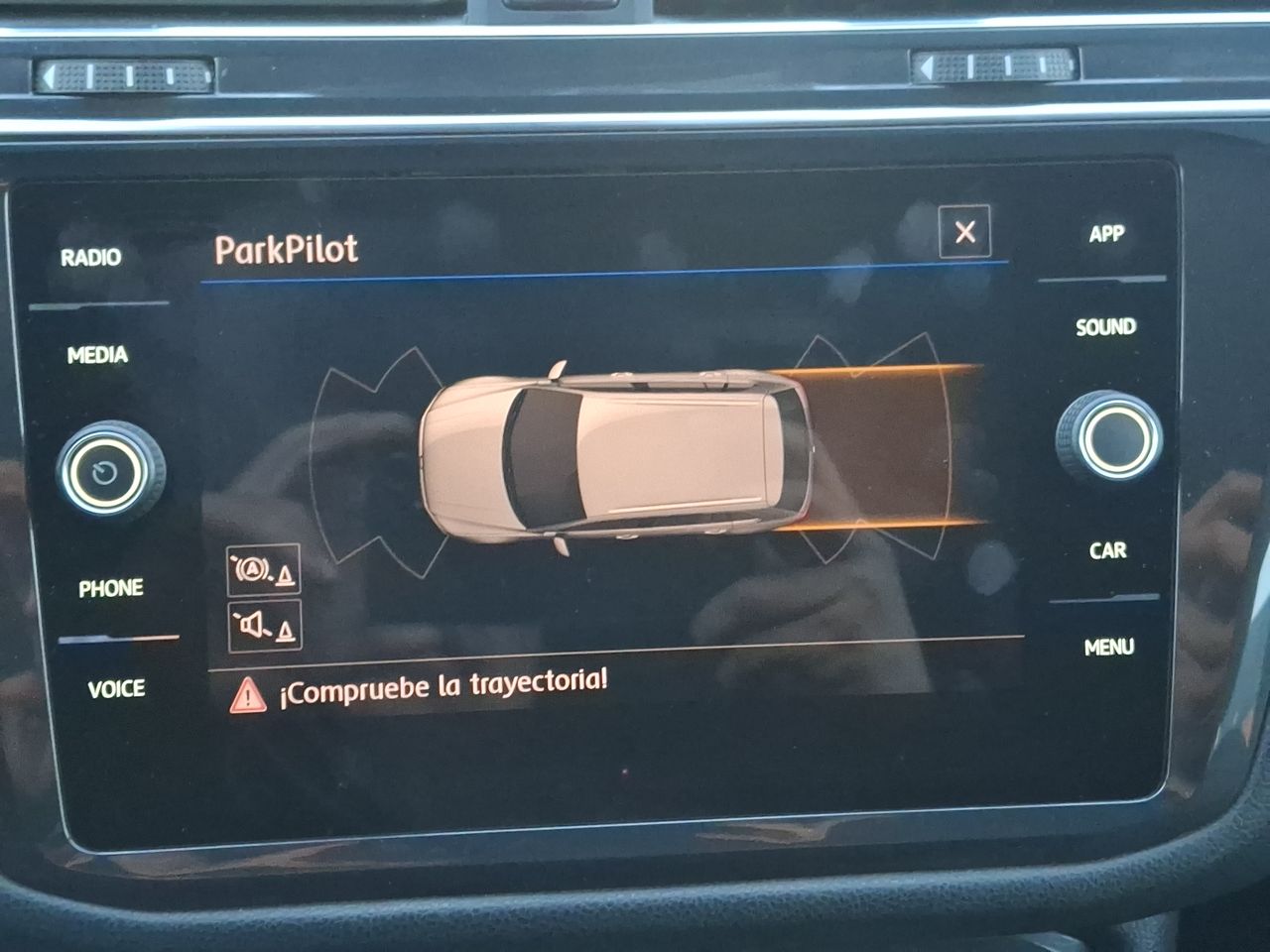 VOLKSWAGEN - 20