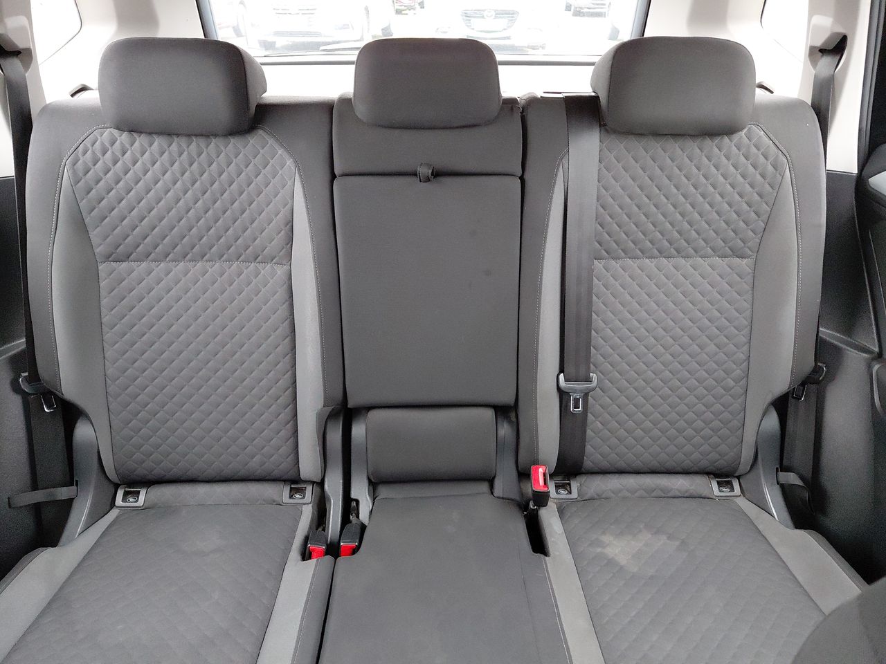 Volkswagen Tiguan — foto 23 de 23