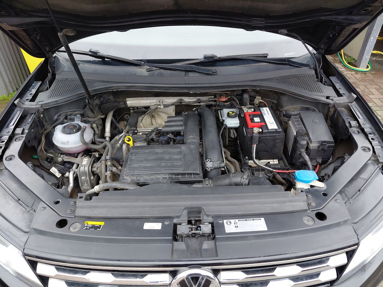 Volkswagen Tiguan — foto 9 de 23