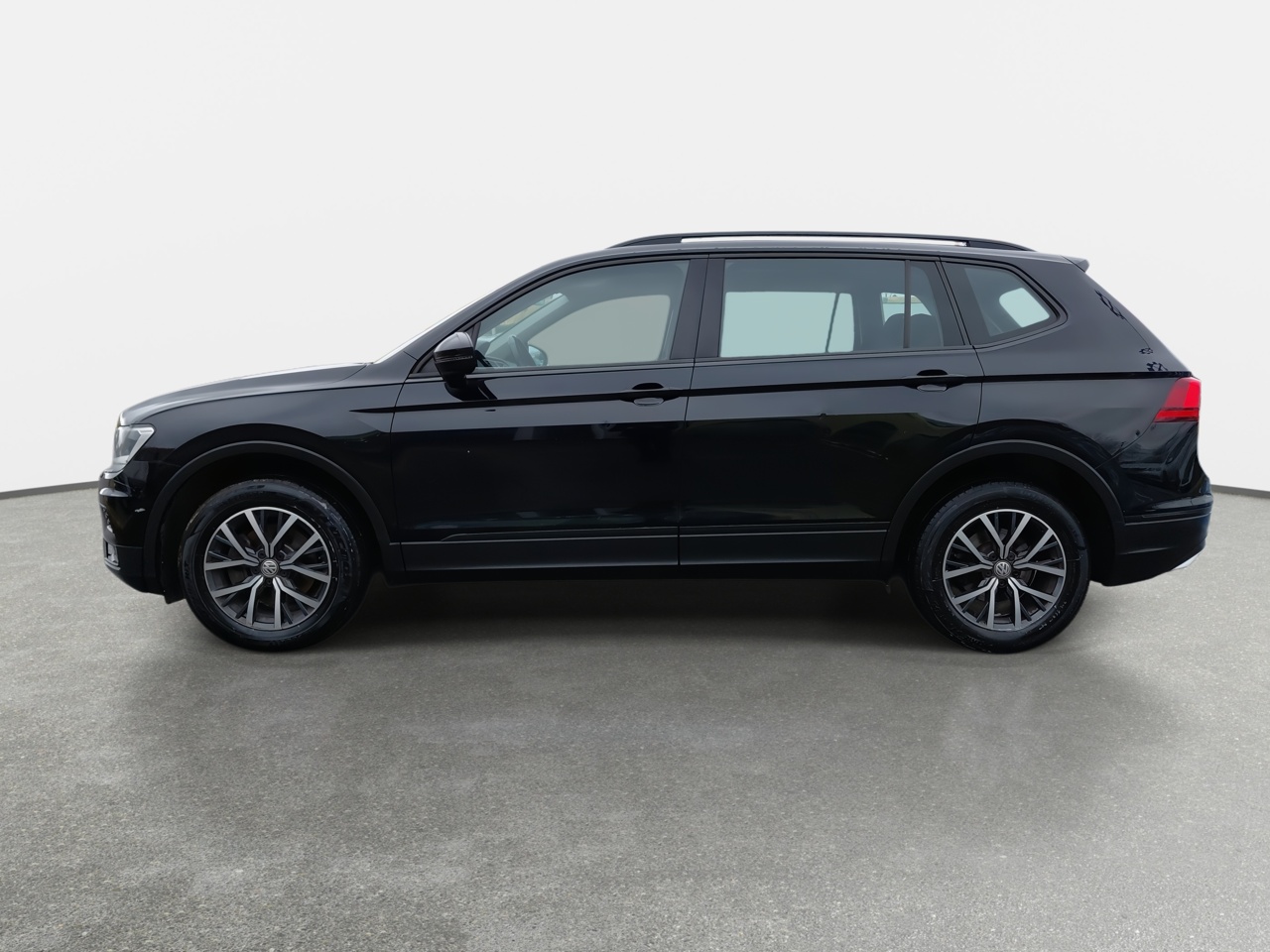 VOLKSWAGEN - 4