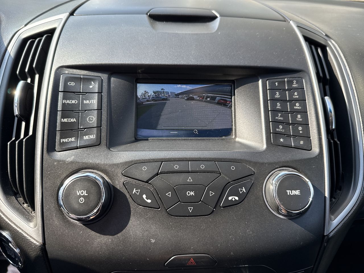 Ford Edge — foto 29 de 34