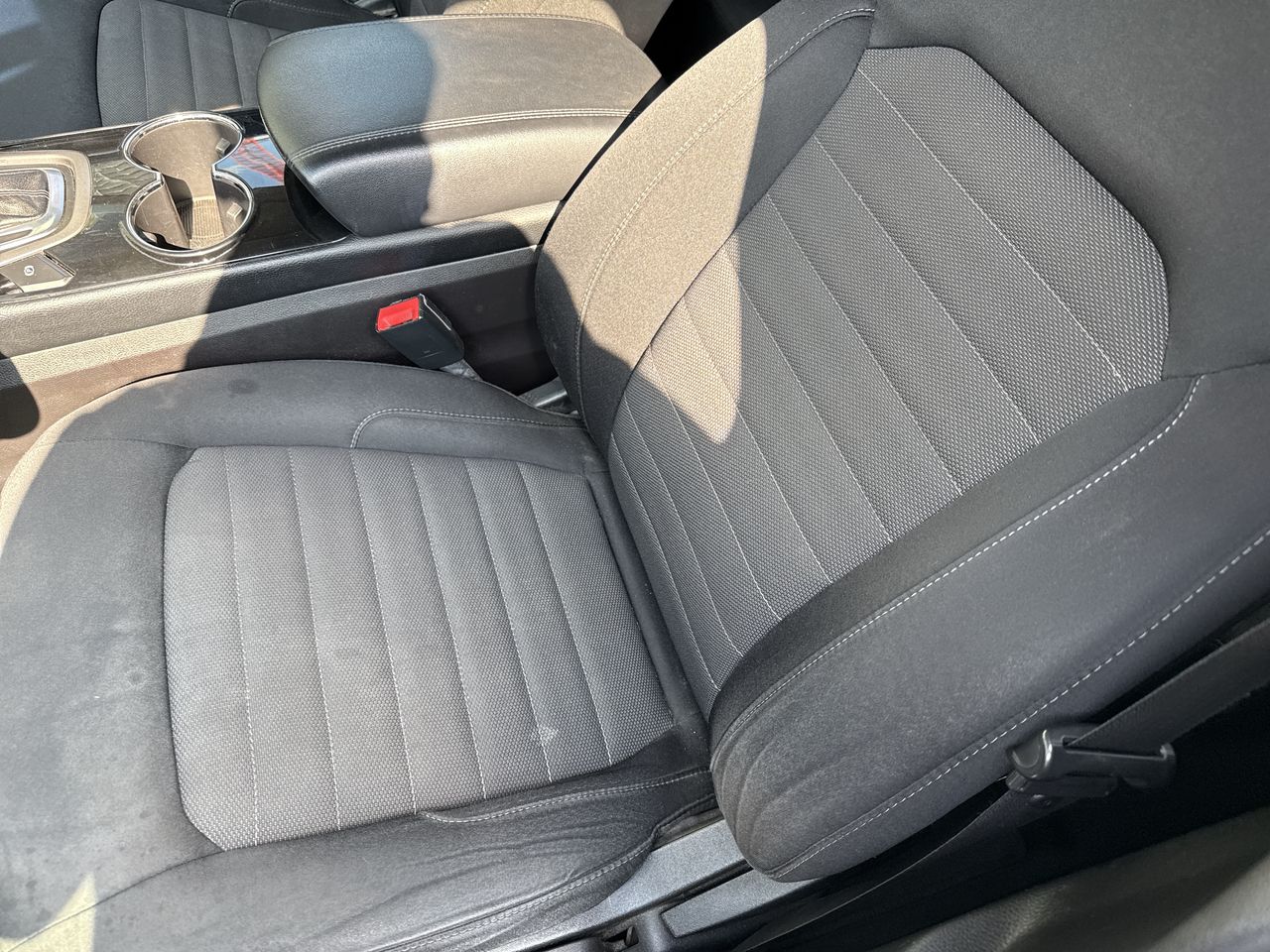 Ford Edge — foto 24 de 34