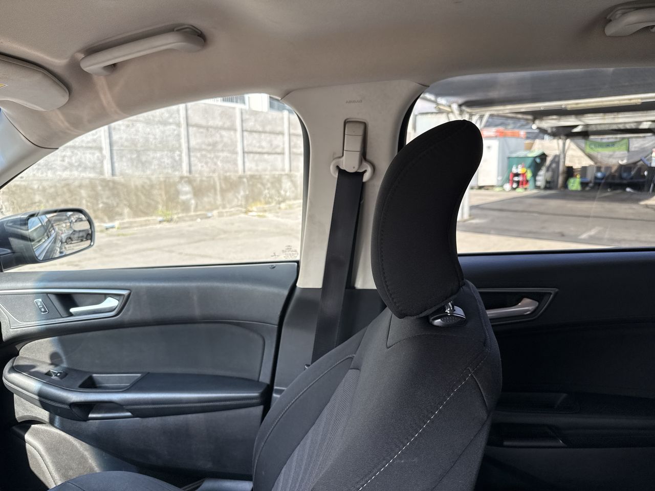 Ford Edge — foto 12 de 34