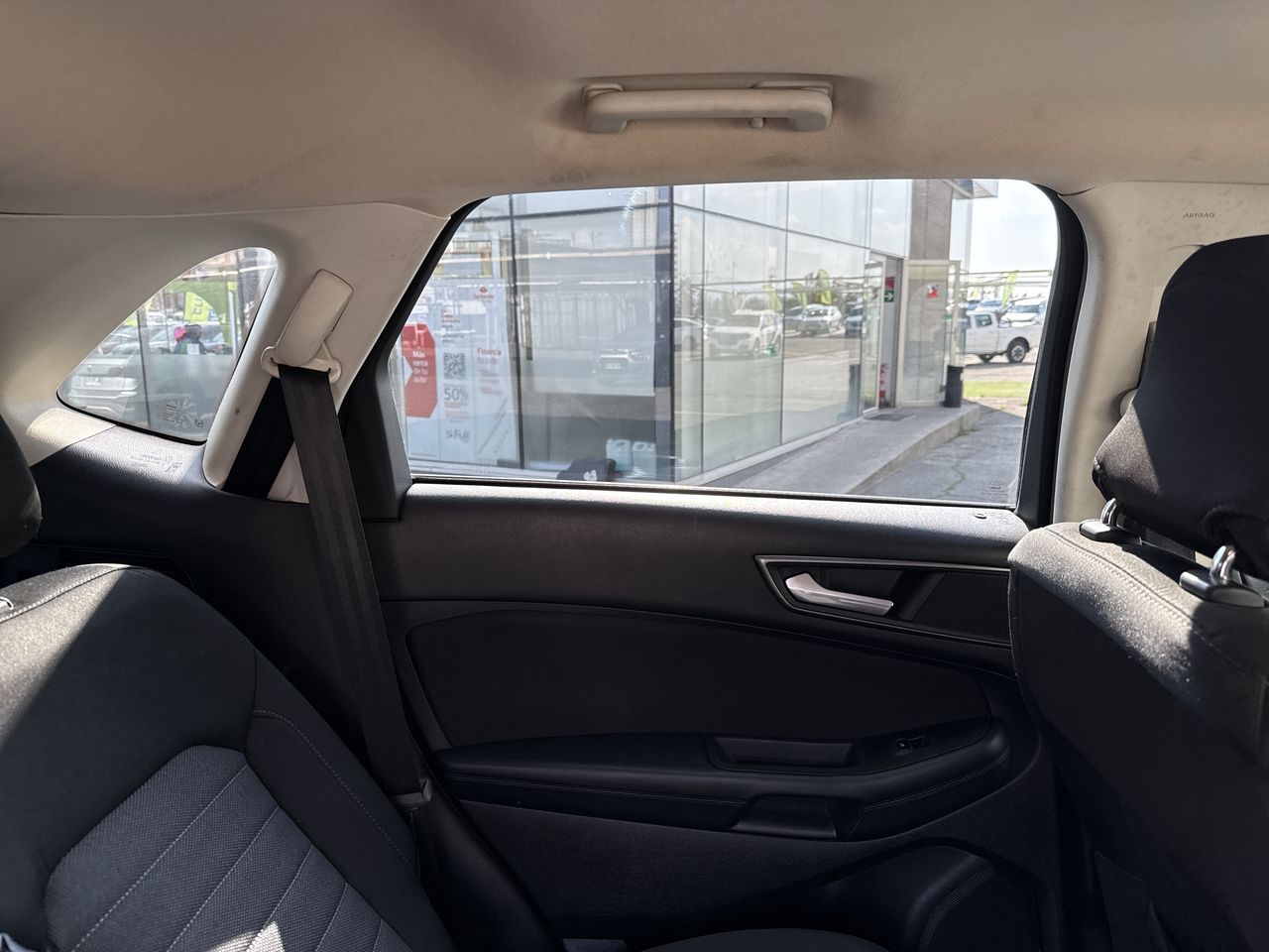 Ford Edge — foto 15 de 34