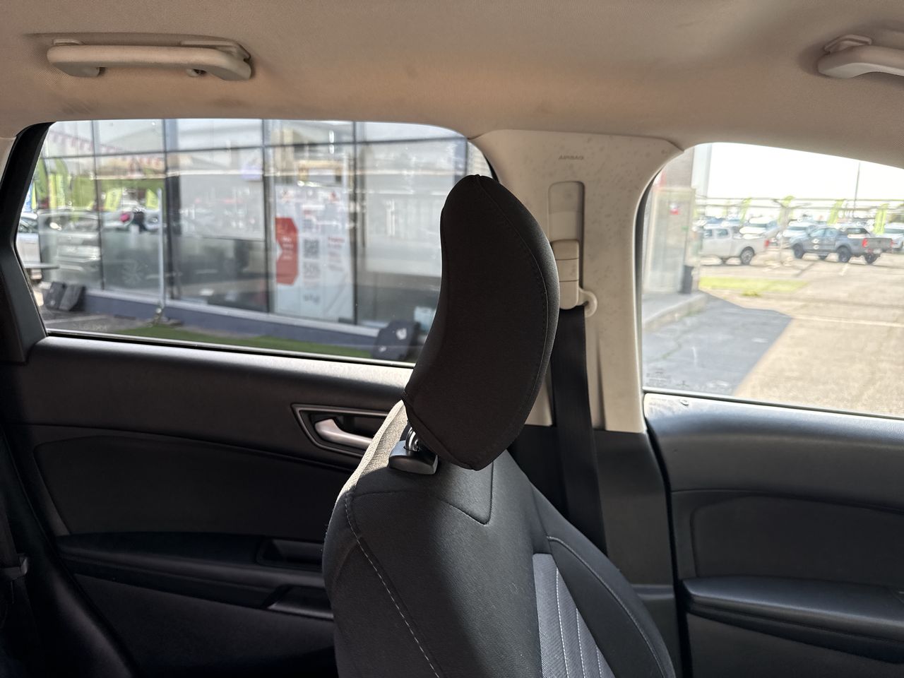 Ford Edge — foto 16 de 34