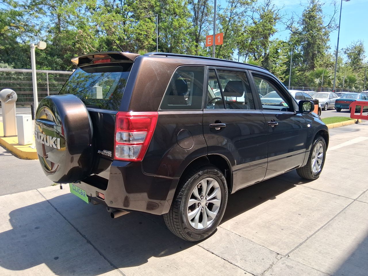 SUZUKI - 7