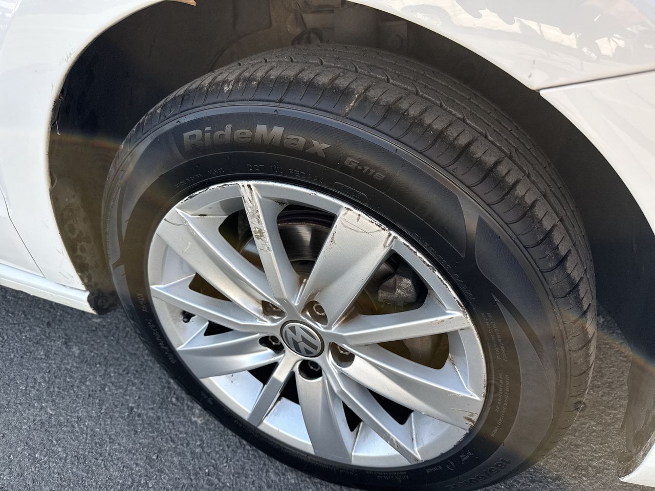 VOLKSWAGEN - 9