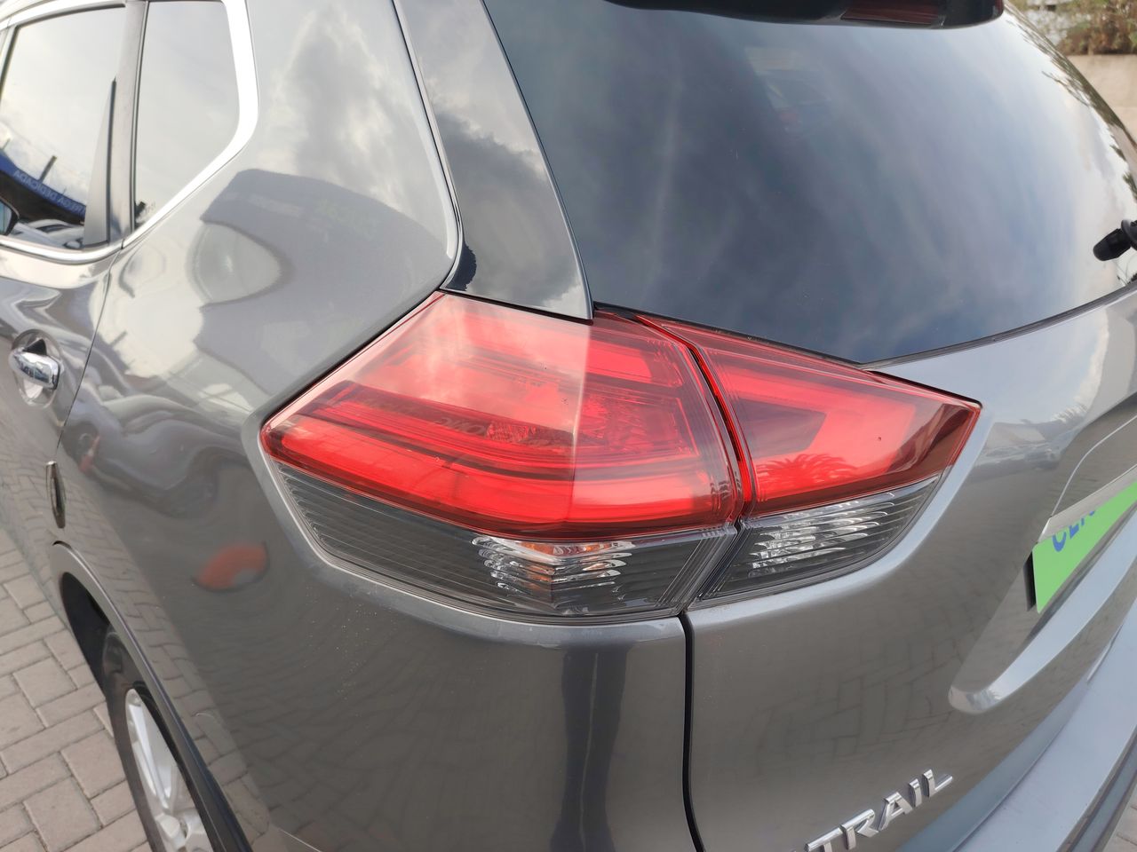 Nissan X-Trail — foto 10 de 26