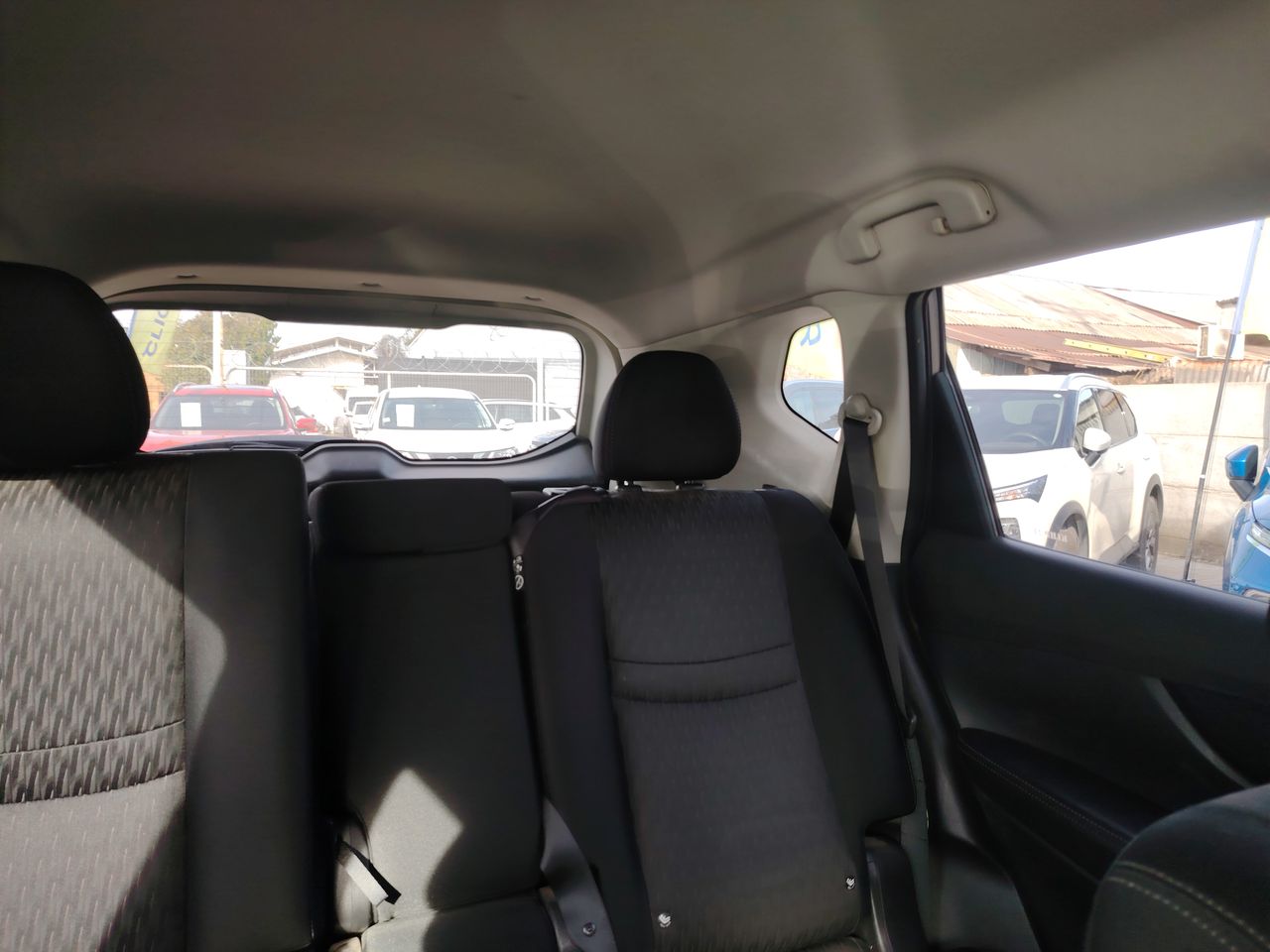 NISSAN - 5