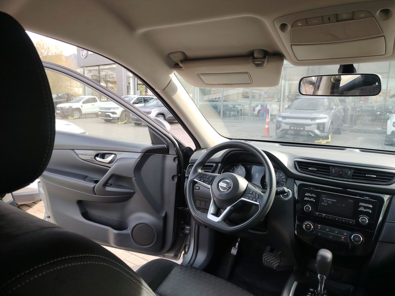 NISSAN - 6