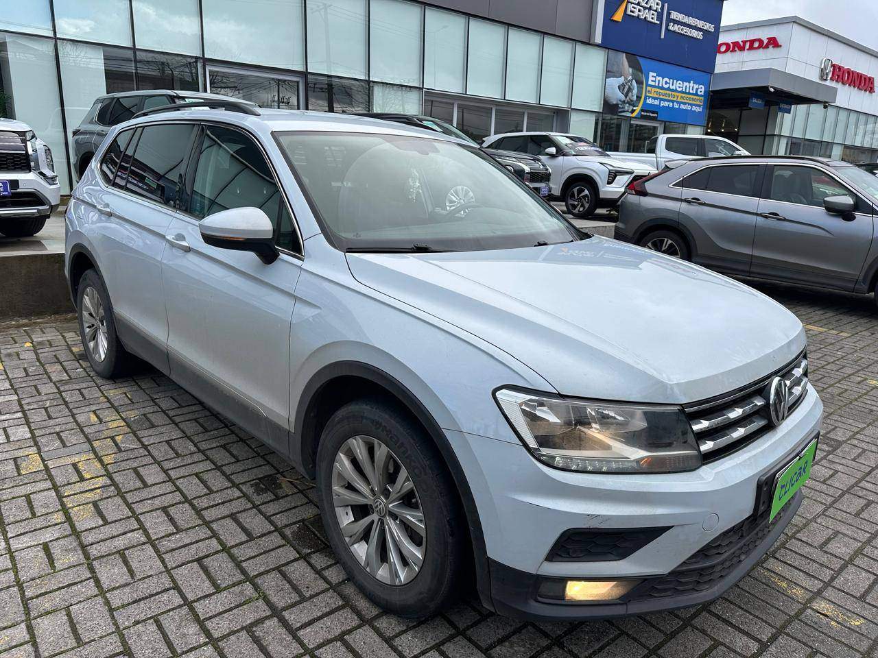 VOLKSWAGEN - 1