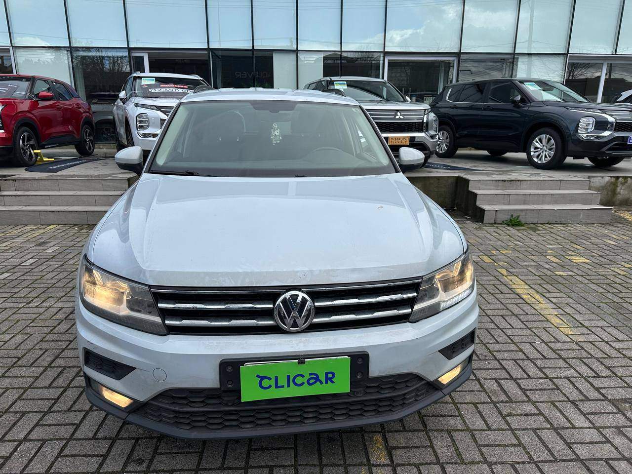 VOLKSWAGEN - 2