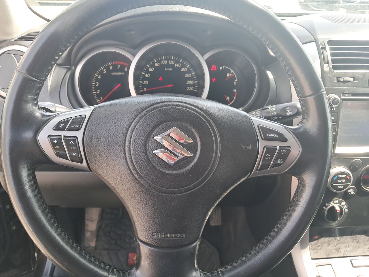 SUZUKI - 25
