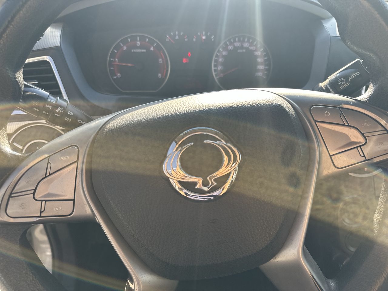 SSANGYONG - 27
