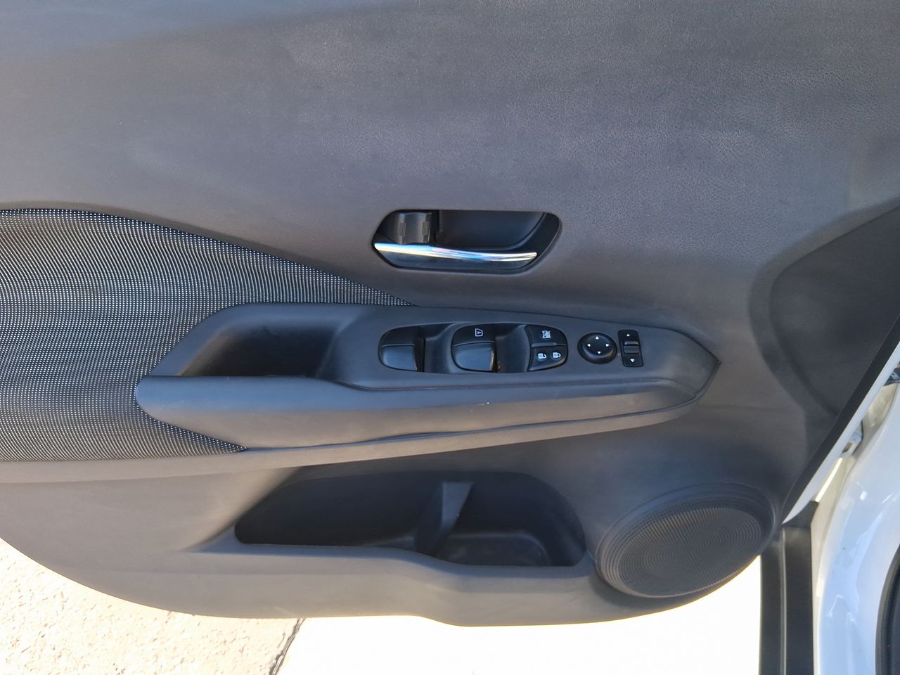 NISSAN - 18