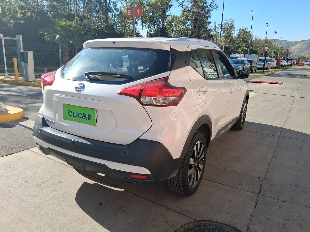 NISSAN - 5