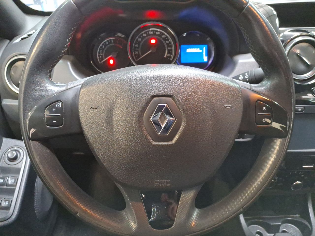 RENAULT - 26