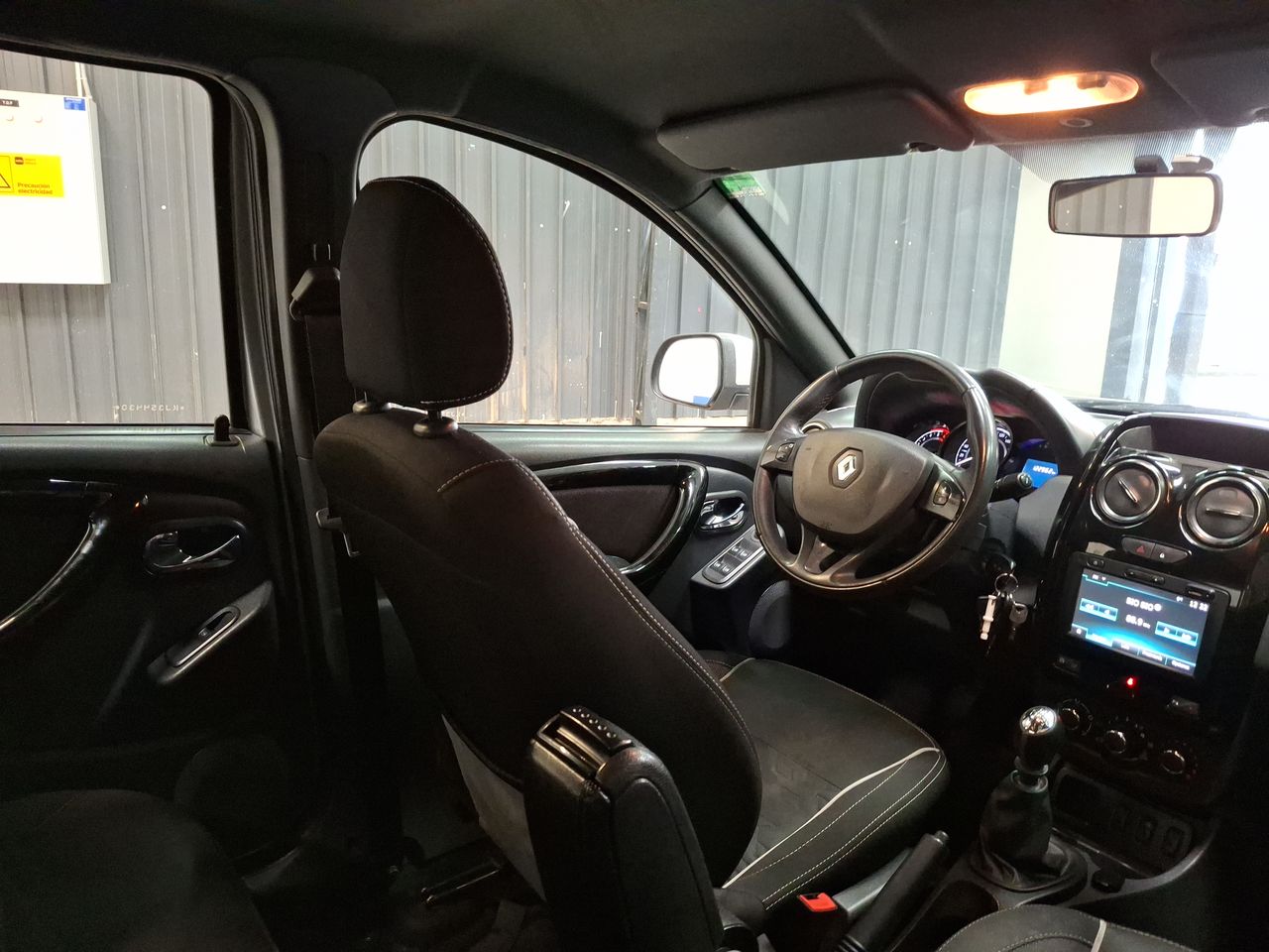 RENAULT - 15