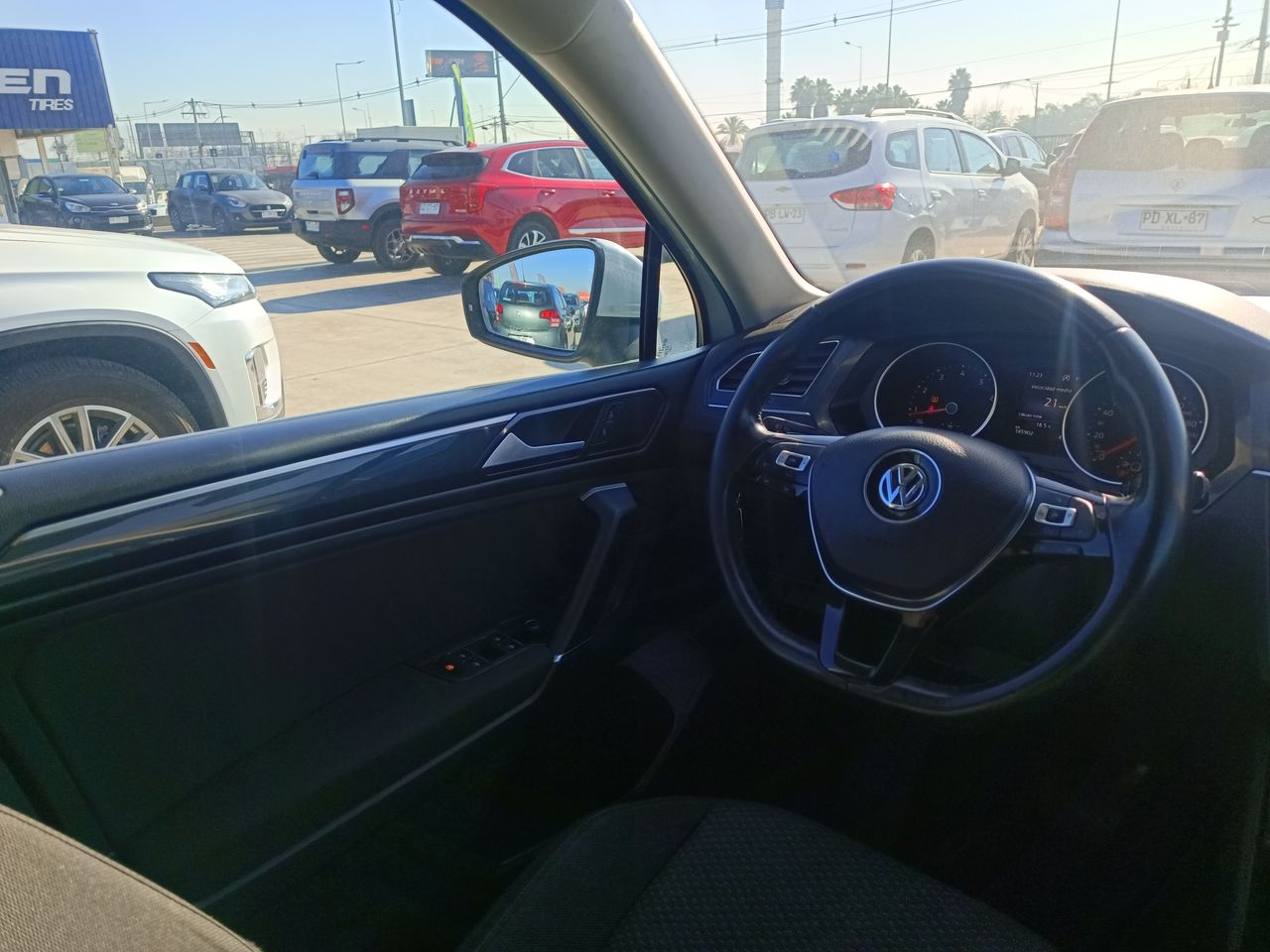 VOLKSWAGEN - 16