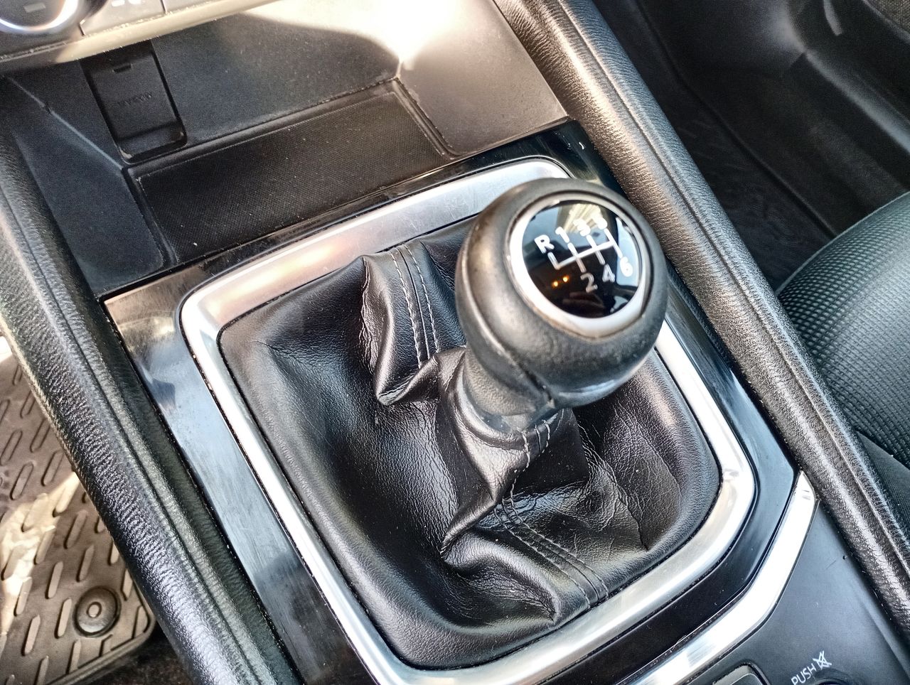 MAZDA - 30