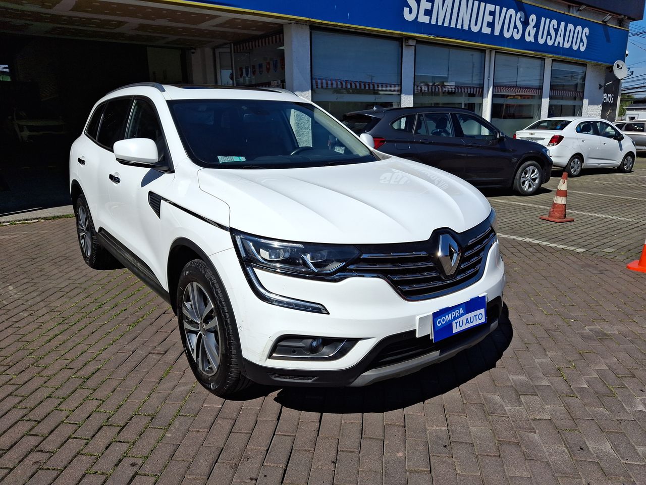 RENAULT - 1