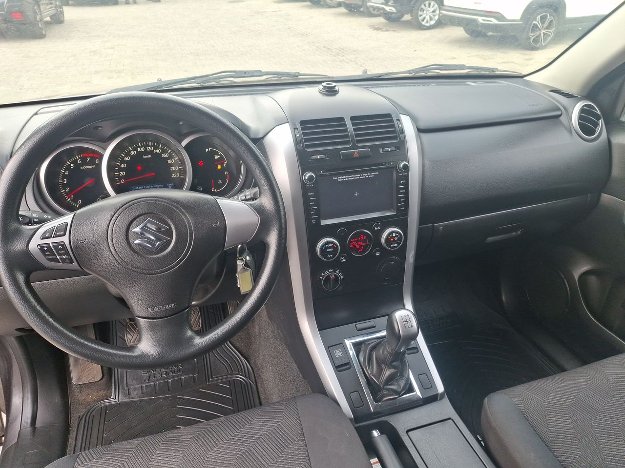 SUZUKI - 23