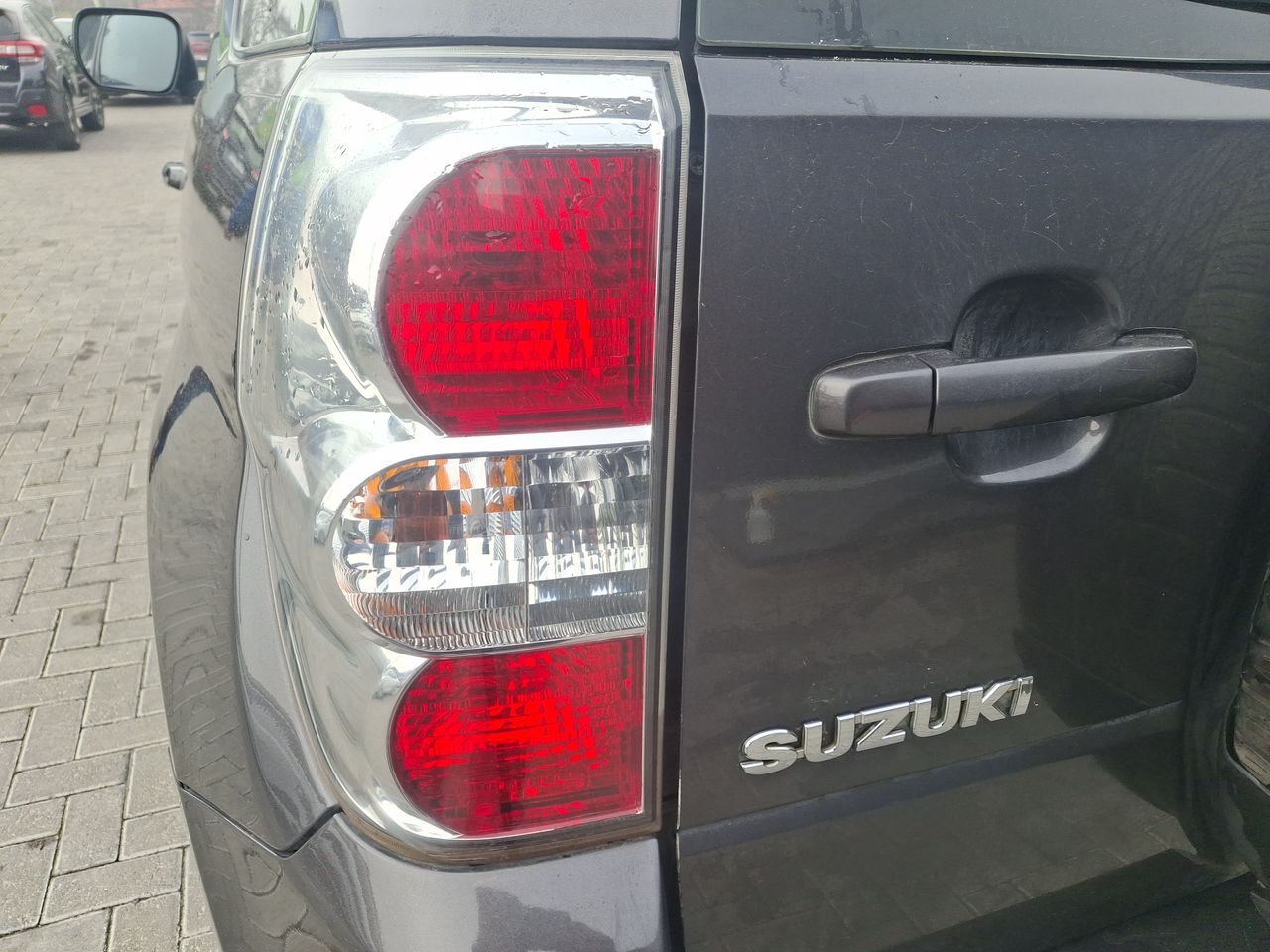 SUZUKI - 12