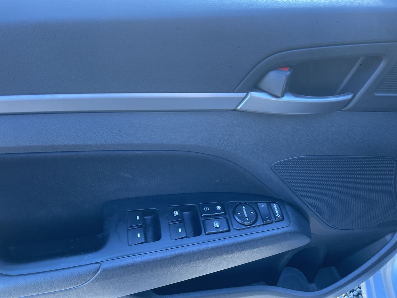 HYUNDAI - 15