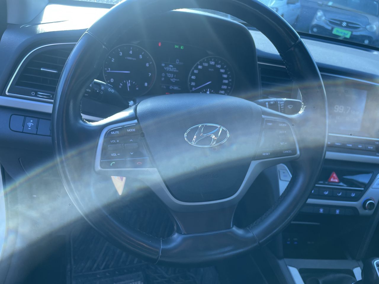 HYUNDAI - 17