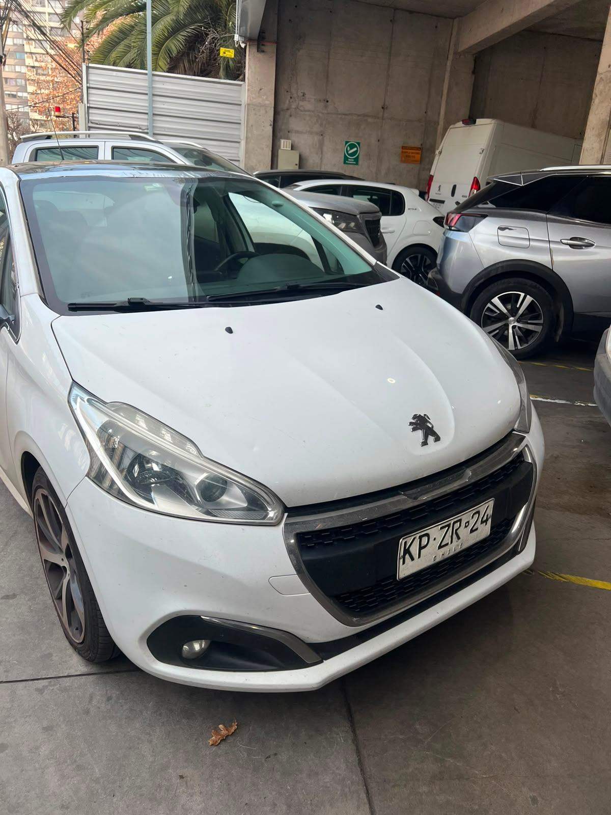 PEUGEOT