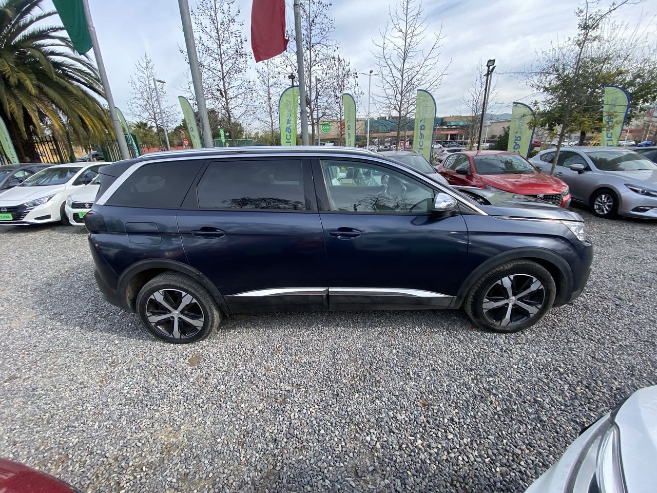PEUGEOT - 8