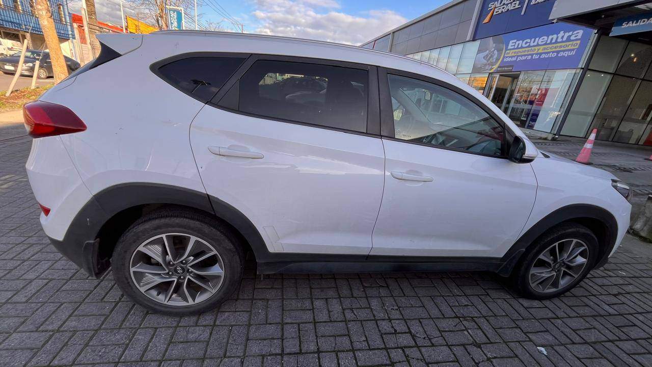 HYUNDAI - 3
