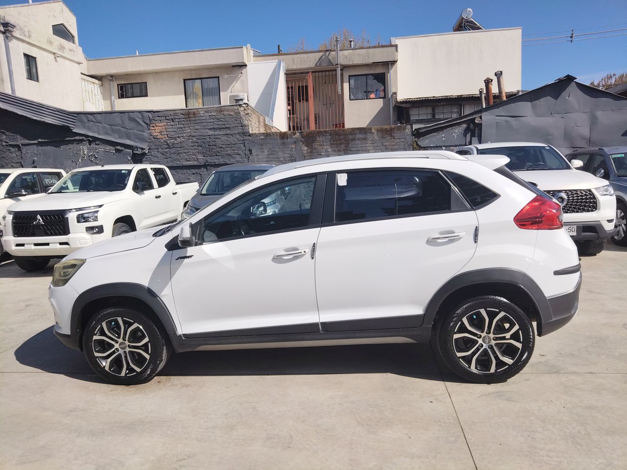 CHERY - 4