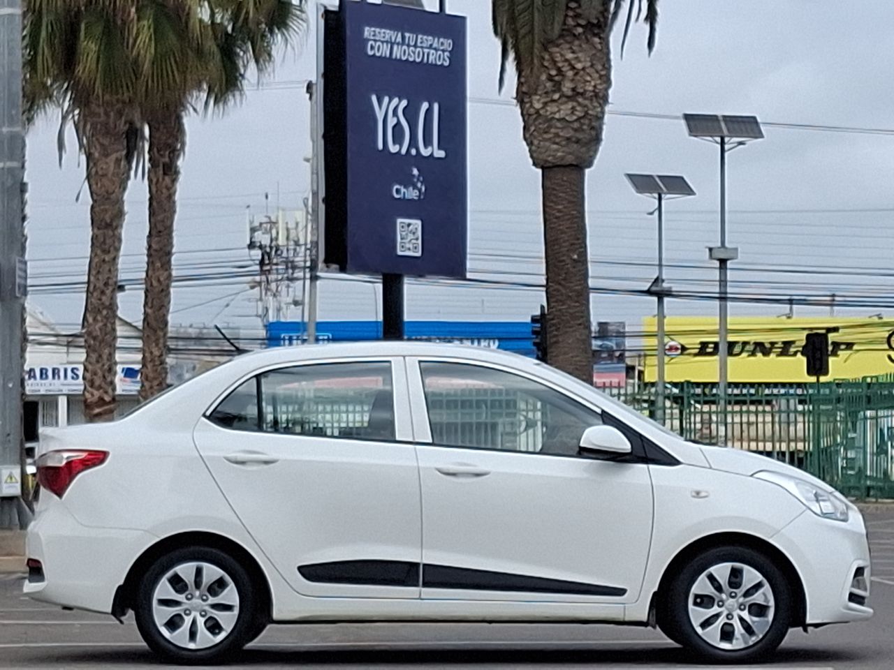 HYUNDAI - 8