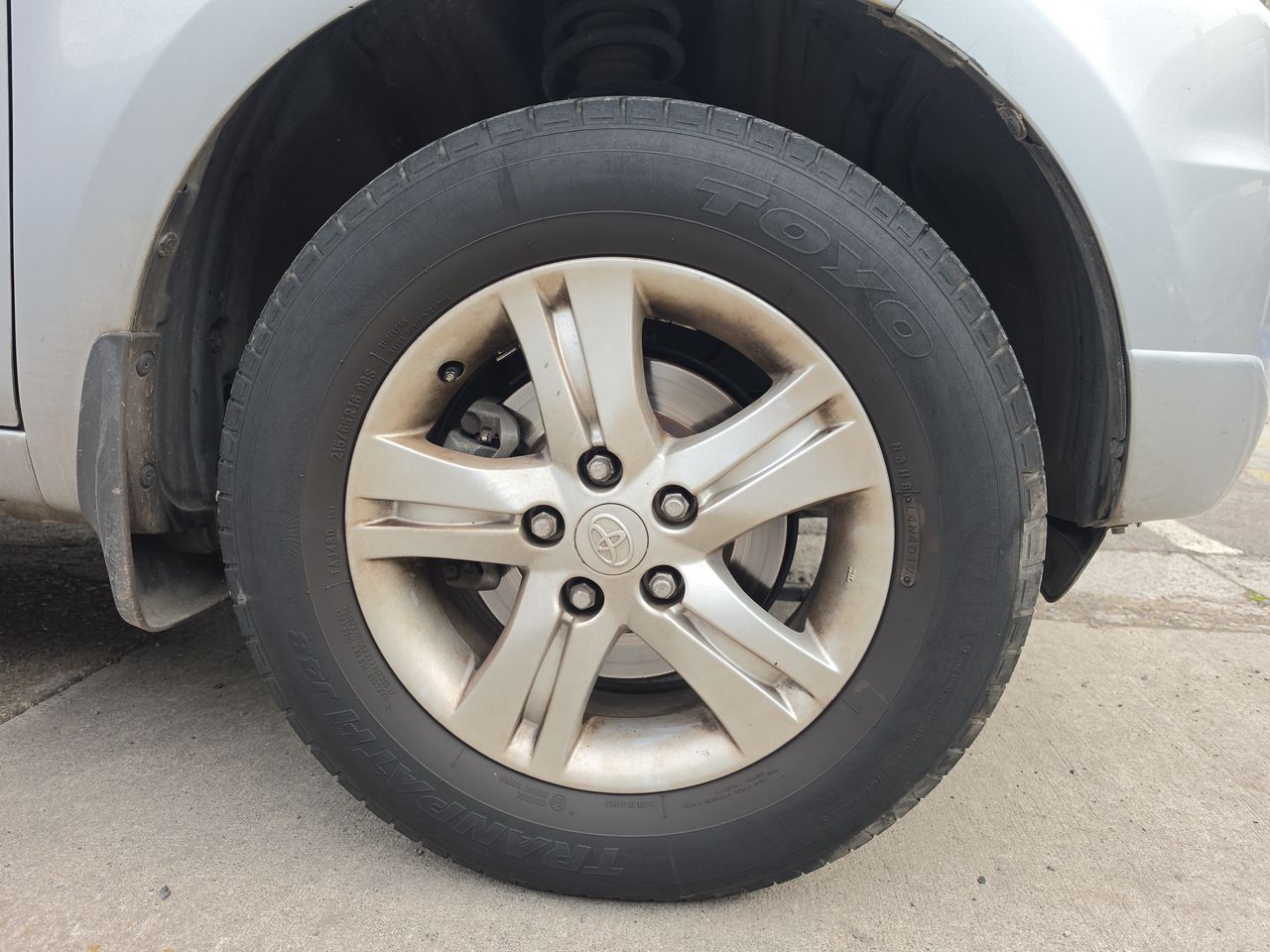 Toyota Rush — foto 18 de 37