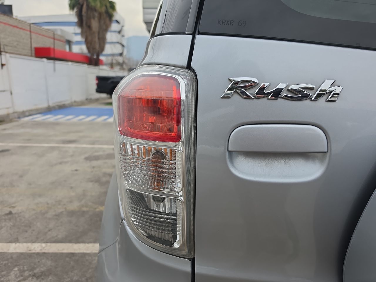 Toyota Rush — foto 22 de 37