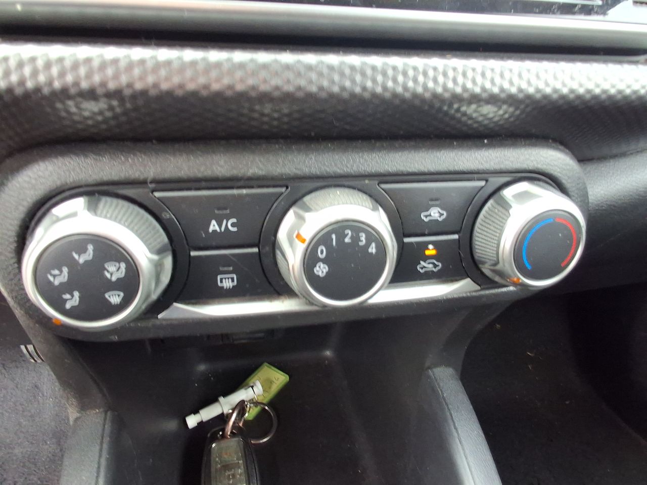Nissan Kicks — foto 30 de 35