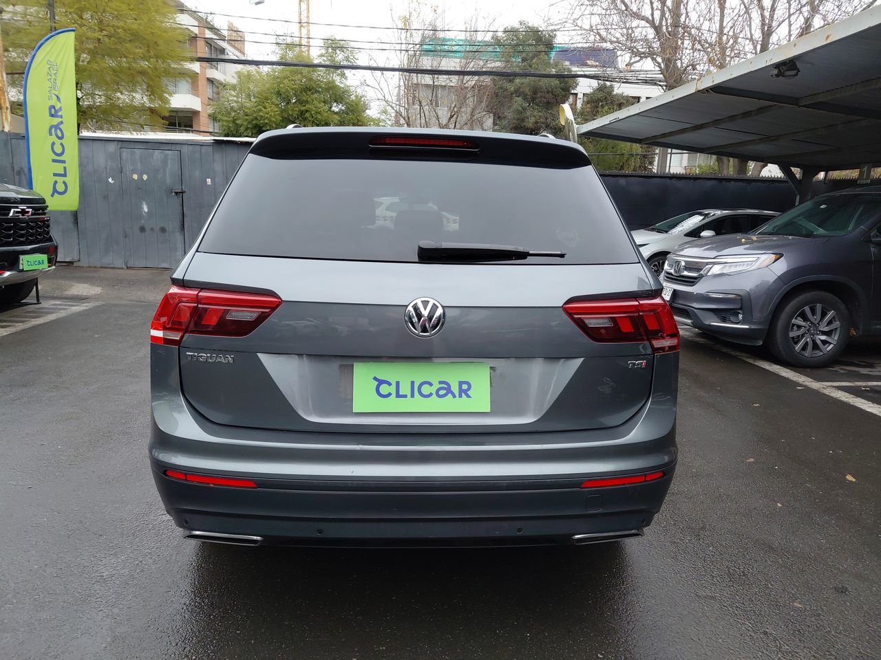 VOLKSWAGEN - 6