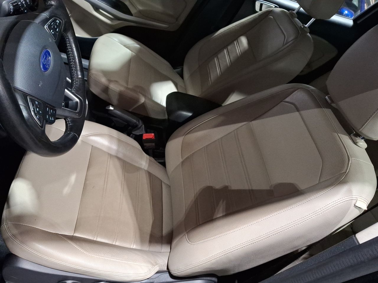 Ford Ecosport — foto 25 de 36