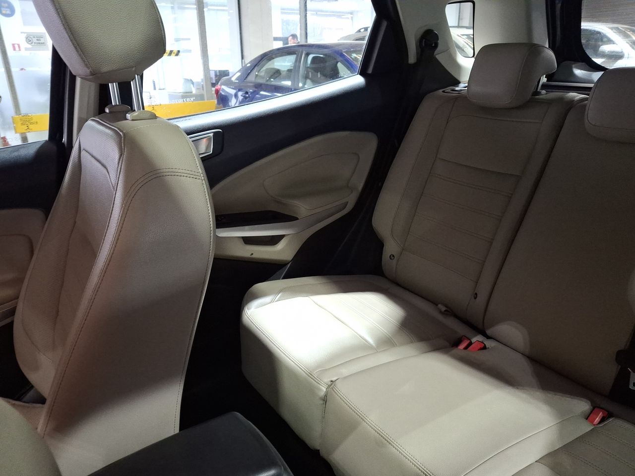 Ford Ecosport — foto 13 de 36