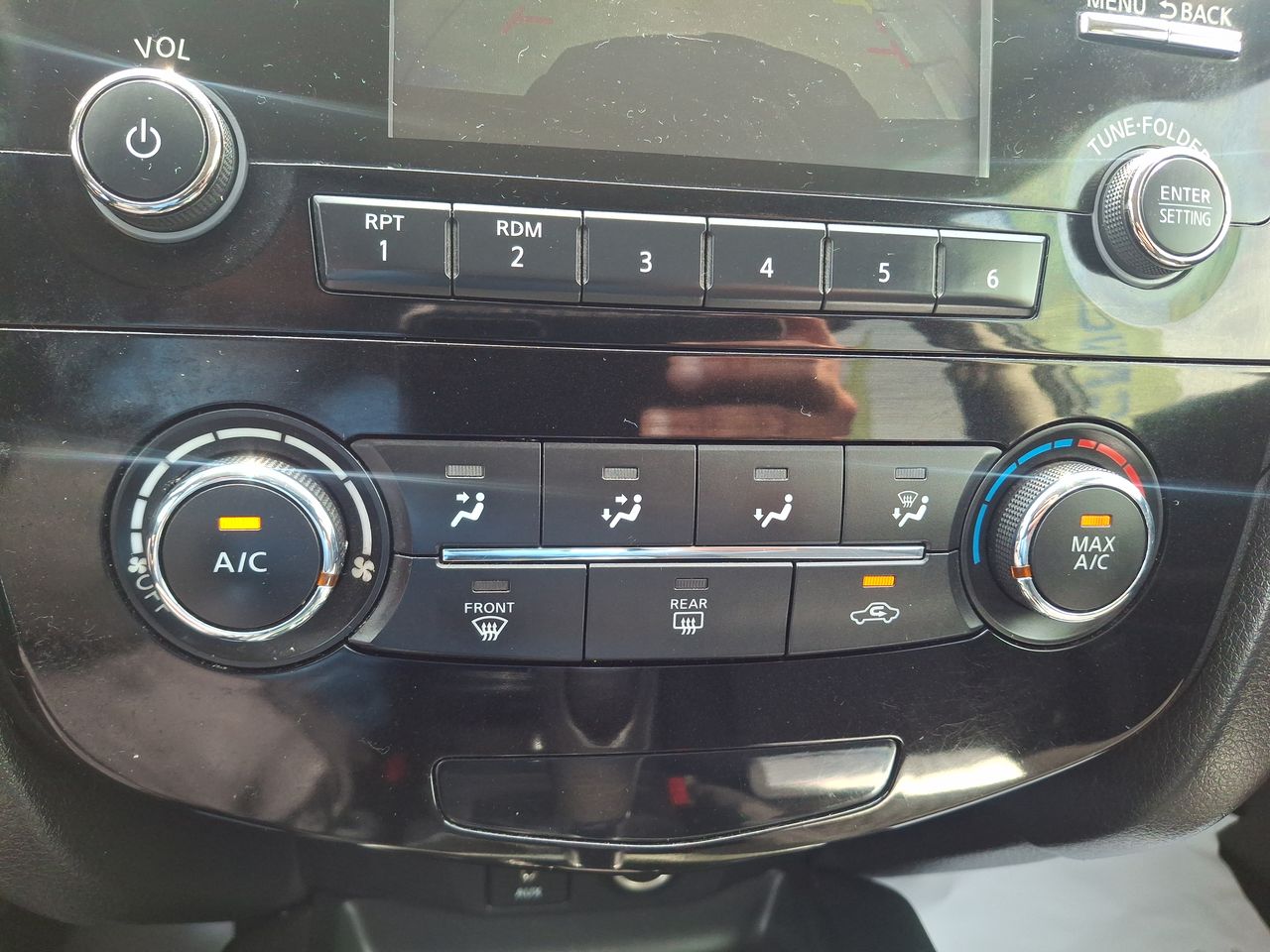 NISSAN - 28