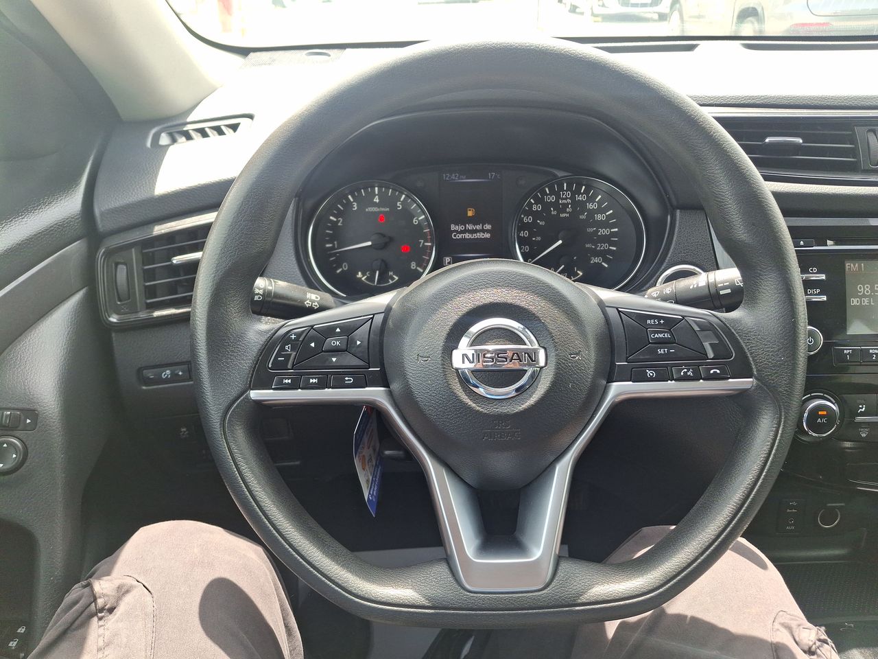 NISSAN - 23